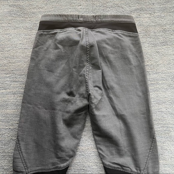 HELMUT LANG GRAY & BLACK SEAMED LEGGINGS - Picture 8 of 10